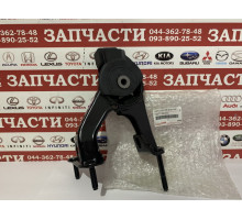 Подушка двигателя задняя Toyota 12371-0H030
