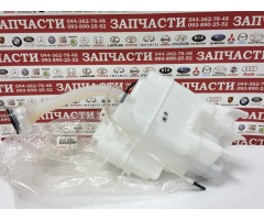 Бачок омывателя Toyota 85355-42060