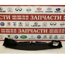 Дефлектор радиатора нижний Toyota 16683-36090