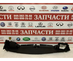 Дефлектор радиатора нижний Toyota 16683-36090