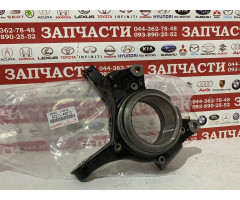 Кулак поворотный передний правый Toyota 43211-48010