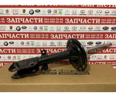 Амортизатор задний правый Toyota 48530-09X90