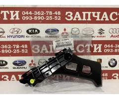 Кронштейн бампера переднего правый Toyota 52115-76011