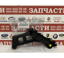 Кронштейн бампера переднего, левый Toyota 52116-76011