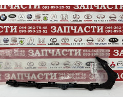 Крепление бампера заднего левое Toyota 52158-30081