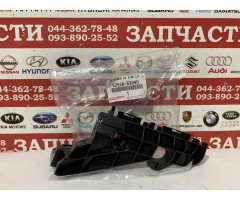 Кронштейн бампера переднего левый Toyota 52536-53040