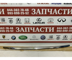 Молдинг бампера переднего