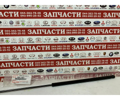 Амортизатор капота правый Toyota 53440-0C021