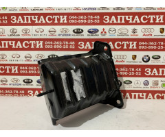 Кронштейн усилителя бампера переднего правый Toyota 57107-53022