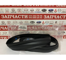 Уплотнитель порога правого Toyota 67863-78010