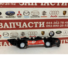 Кронштейн бампера переднего правый HONDA 71193-TJB-A01