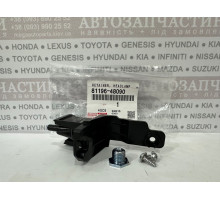 Кронштейн, ремкомплект фары левой Toyota 81196-48090