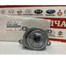 Фара противотуманная левая Toyota 81220-12240