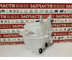 Бачок омывателя Toyota 85315-0T010